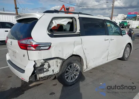 2016 Toyota Sienna Xle 8 Passenger z USA, uszkodzony, nr VIN 5TDYK3DC3GS699067